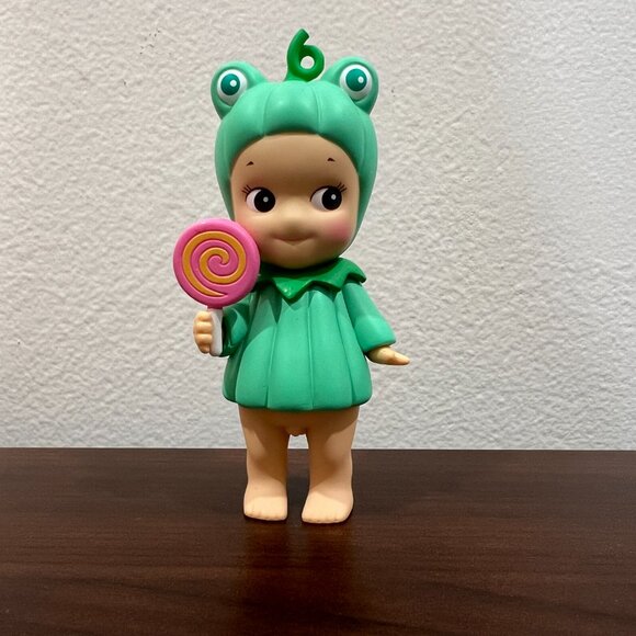 Sonny Angel Pumpkin Patch Series Frog Halloween 2025 - Picture 2 of 3